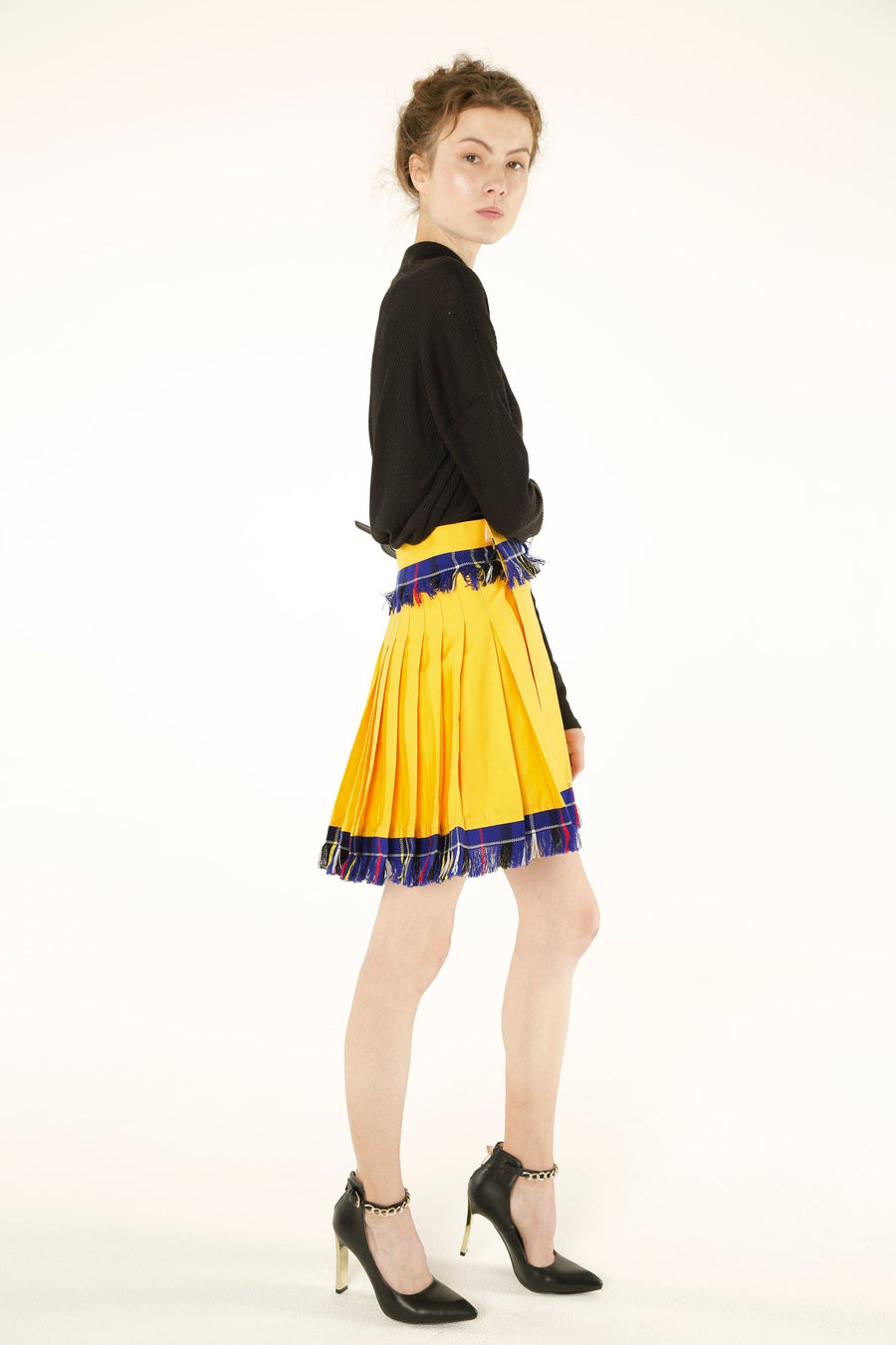 Women Stylish Kilt side