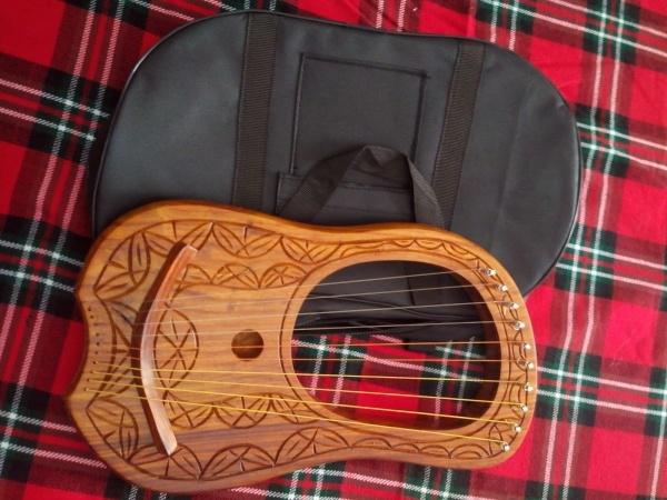 TC Lyra Harp Instrument 10 String with bag