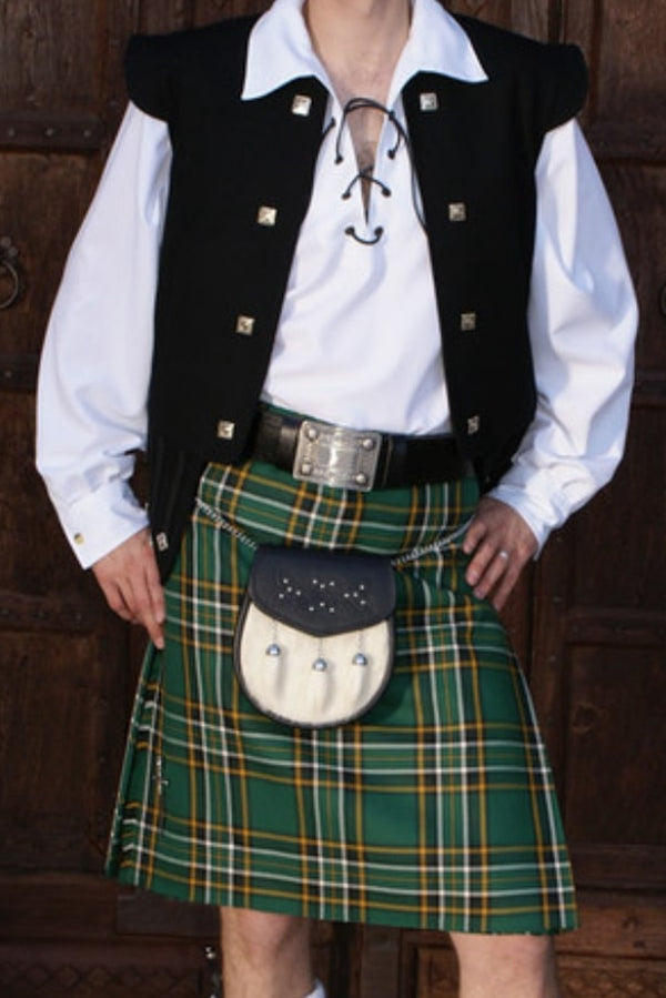 Le costume Kilt pour un futur marié Le costume Kilt pour un futur marié