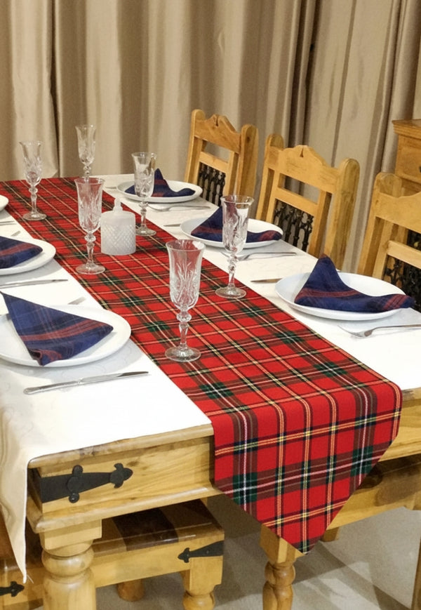 Tartan Table Runner & Napkins