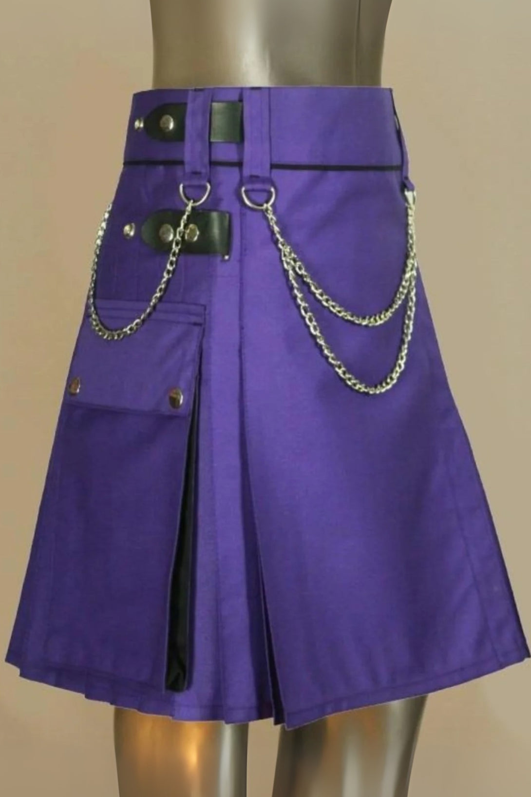 Women Utility Kilt With Chain