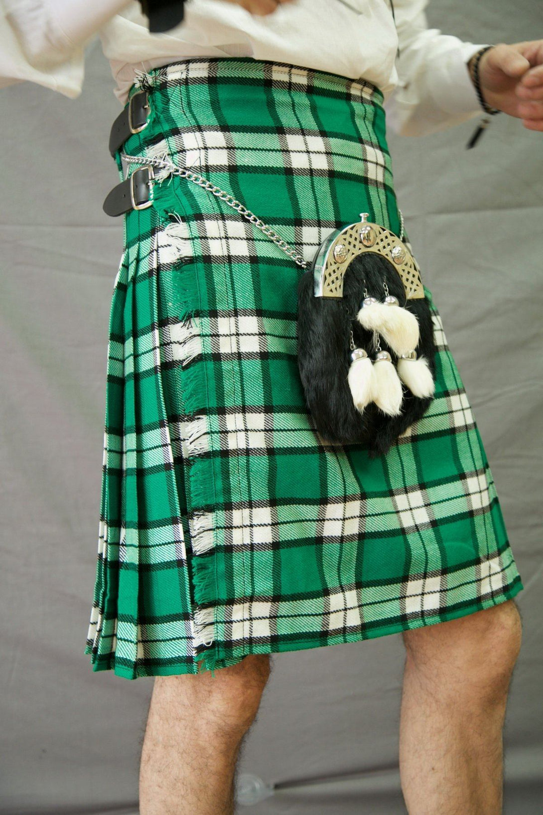 Longniddry Green  Tartan kilt - side view