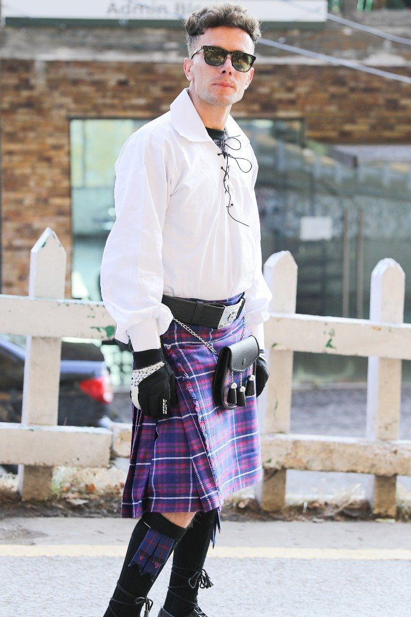 Wood cock Tartan kilt - Side view